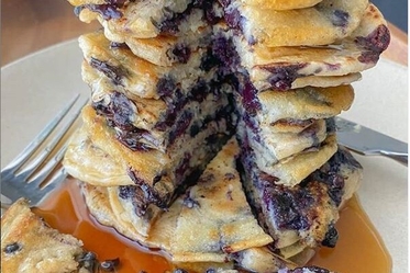 Gluten Free & Vegan Blueberry Pancakes